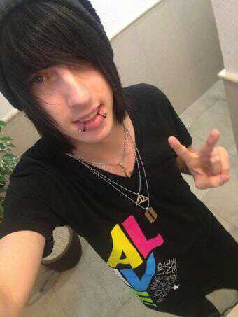 (damien)taken by the most adorable and perfect guy 3/19/13 c: (^-^) (sebastion) single , gay , i love everyone