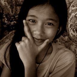 Hi Im Jesheree Chinese-Filipina.. Im mall but terrible http://t.co/eI8zQFYbcY