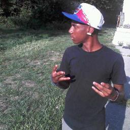 Kash_Kount's profile picture. Yall talkin hard but you still aint push me They say you are what you eat and I still aint pussy. #DHB Shit