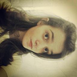 Instagram: gabi_moura_
