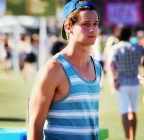 1st RP of Patrick Schwarzenegger | ¬_¬ @AS_ParisH | #GengBences ( ื▿ ืʃƪ) #JakartaRP | hiatus