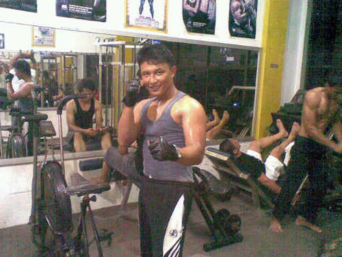 Hidup jalani dengan senyuman ...#srudukfollow #teamfollowback