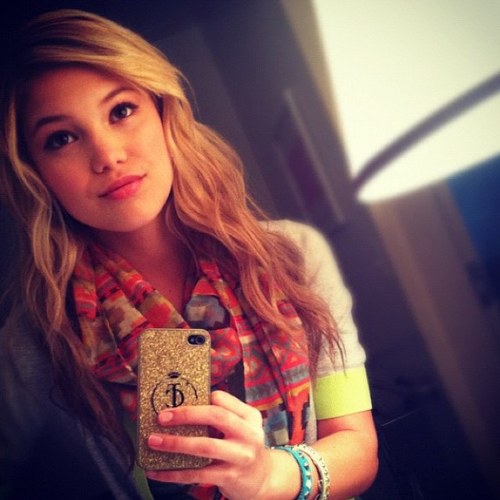 i dedicate this account to Olivia Holt!!! Thank you @olivia_holt for inspiring your fans to chase your dreamss 3