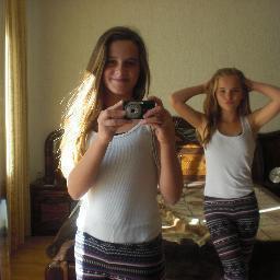 fitoree_b's profile picture. everything is funnier when you're trying to be serious. :))