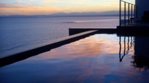 Holiday residences in Catalonia & Switzerland