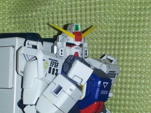 arakuma5000's profile picture. 喰っちゃ寝しつつゲーム三昧♪そんな生活に憧れて宝くじを買い続ける二児の父です　日常のどうでも良い事を主に呟いてたり〜最近はPSO2NGS関連が多めです　(ship🔟 )
無言フォロー歓迎♪お返しの無言フォローバックしてもご容赦を😓