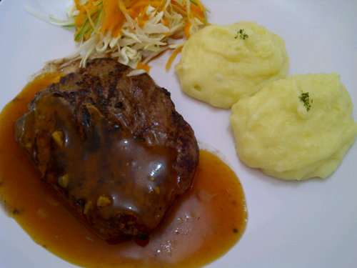 Admin: @tyanlovia | Makan enak dan khas ga mesti mahal, di sini harganya sahabat kantong :D | Jl Lembaga Pemasyarakatan No 38| 
 EAT POSITIVE :)| Pin:2672c388