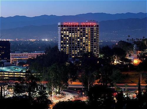 Hotel of the Stars located a block from Universal Studios and just minutes away from the heart of LA.