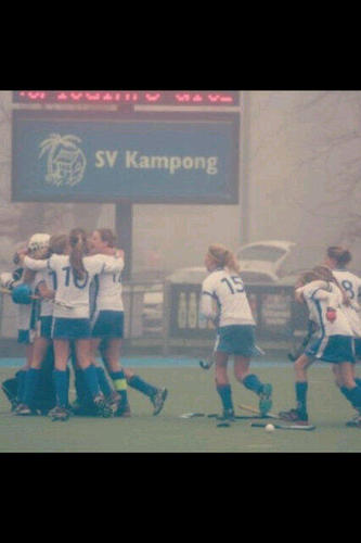Kampong MC2 2012-2013 | Speelt 1e klasse. | Sterre, Johanne, Annemijn, Emma, Julia, Tedd, Puck, Jules, Valerie, Levi, Elisabeth, Eva, Milou ♡.