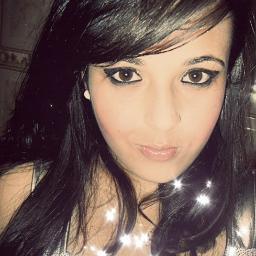 □□ Queria soltar ao vento todas as minhas angústias, meus medos, minhas falhas. Queria que todas as pessoas me conhecessem antes de me julgarem...