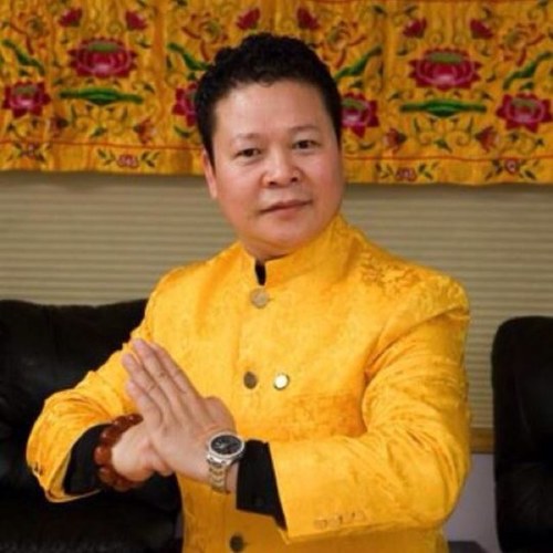 Great Master Qi Feilong is a 9th Degree BlackBelt Master in KungFu, and QiGong. Being a former Shaolin Monk he uses QiGong, I-ching, FengShui in healing others.