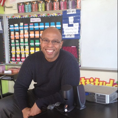 Sports & Entertainment Marketing, Personal Finance, Law, Economics High School Teacher! And Life Coach @BeYourCaptain