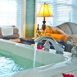 A Day Spa at a Beautiful Country Inn in Elkton, MD, #ElkForgeBB, including a gorgeous new event hall, #SugarHouseEvent.