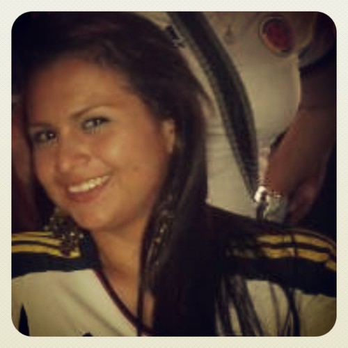 LAURIVIRIS1606's profile picture. 