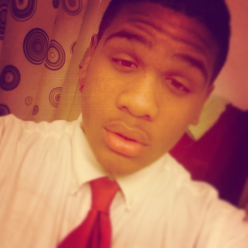 Niggas Hate..! Imma Picies I Follow Back If U Follow Me...!