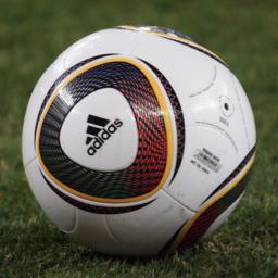 Sharing football (soccer) pictures from around the world. Send football pictures and will retweet.