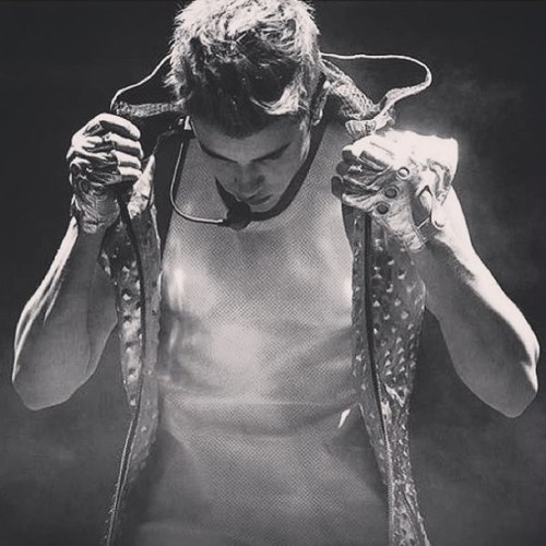 @justinbieber #beliebers #neversaynever #godoursavour #believeingod #prayforwonders #trustinhe