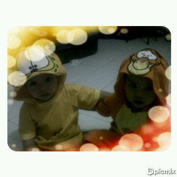 Super mom for 02 boys and proud to bears named Mrs. David Dwi Arista