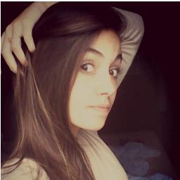 Sou Louca , Surtada ,Descontrolada e Perturbada . Mas Isso Tudo Acaba Quando Eu Estou Do Seu Lado .   A Loucura Move Tudo  #TL