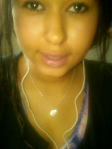 Naomi • 16 jaar • huygenscollege T4C  • hou van m'n sis @JSTYLEZZX • already taken by the best  ^^