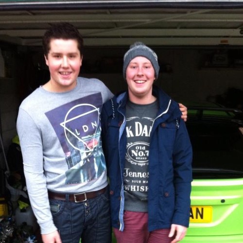 Liamm777's profile picture. Racing driver #17 
❤