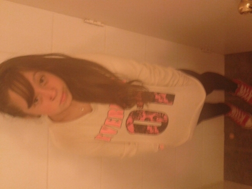 ValitaIsidora12's profile picture. Eeeh' Tengo 12 Años,Soy Pequeña c: Amo A Matt Hunter & Todavía No Me Sigue Eso, Siganme & Los Sigo c:' & Ese Es Mi Facebook -----https://t.co/qfRypdwg