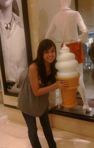 simayalacaa's profile picture. 