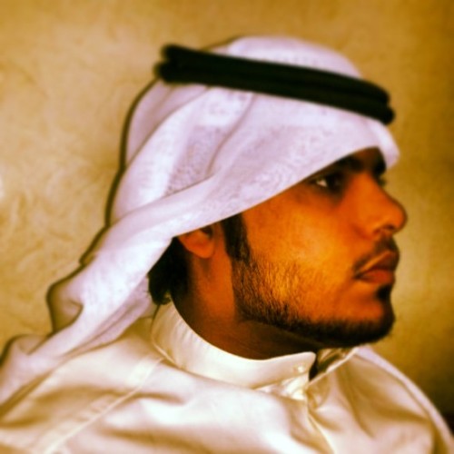 خل نضرك/ للحاجه المستحيله واقرب من اللي في الزمن عز قربك وان طعتني لا تفتخر في القبيله خل القبيله كلها ..(تفتخر فيك)