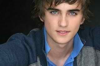 Fiona Coyne's devilishly handsome twin brother. Taken by the beautful @LeGreatsincair!