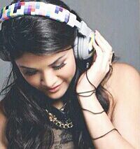 Hi! This account is dedicated to supporting @JamieCharoen! Her voice needs to be heard! We're just fans! #JamieNation