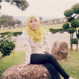 just be yourself ! tak kenal maka tak cinta :)