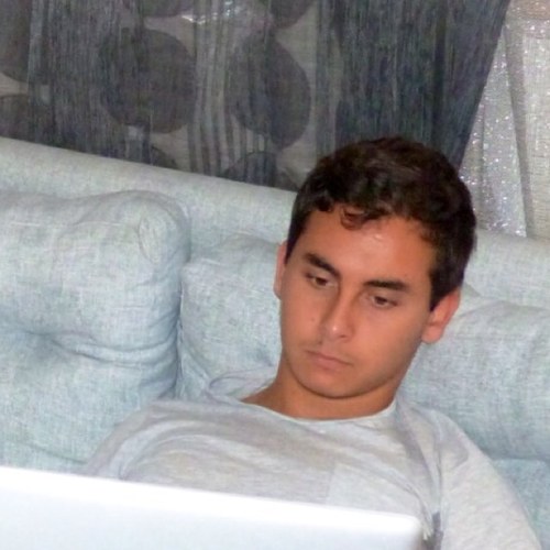 isma_berr's profile picture. 