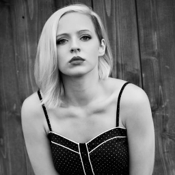 I LOVe @MadilynBailey with all of my heart. That's all i have to say. ♥ If you're a Maddict, you should check out my facebook page and hit LIKE :):)