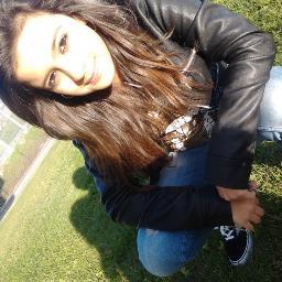 I'm a portuguese belieber  xx                             
follow me,  follow back (;