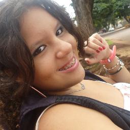Catarinensse aquariana de 16 anos ama ler, conversar fazer novas amizades solteira, gosta de pessoas bem humoradas etc...