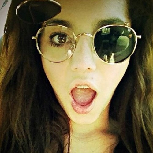 Hi I'am Râŷhâñâ I Love @JustinBieber ❤
