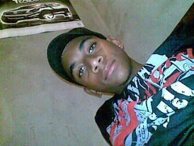 henrikevalentim's profile picture. # me segue que eu sigo de volta...