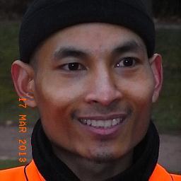 consecrated SHAOLIN Monk - 
Master of Shaolin Kung Fu - 
Master of Qi Gong -
受戒的和尚
少林和尚献给
少林功夫大师
快开气功师
book a lesson with me 0049 (0)172 - 5 77 39 76