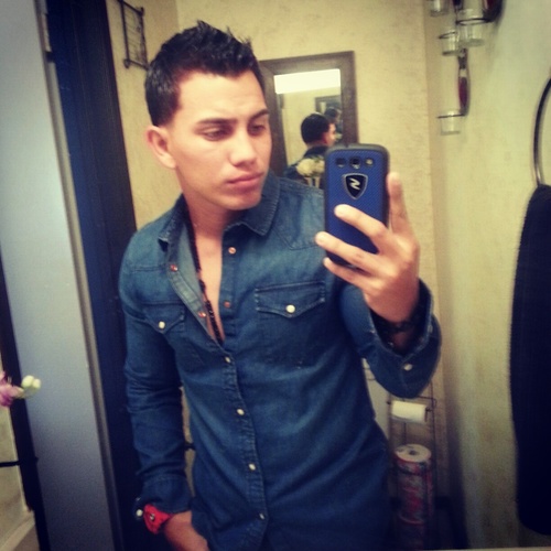 Aryan El Tenor (cantante & compositor) destacado como uno de los artista nuevos que esta matando la liga en Nicaragua.Contrataciones:aryanmusiconline@gmail.com