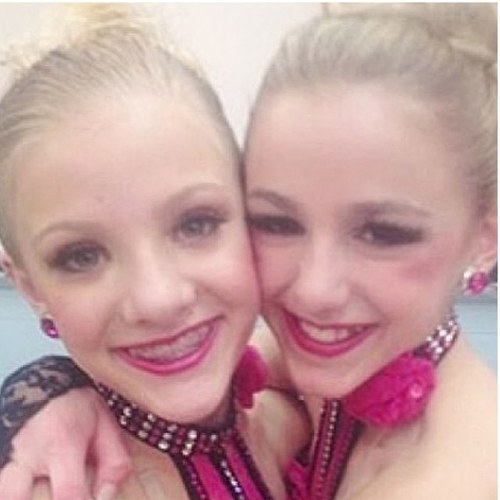 Luv dm like me?Then u should follow....my instagram is 7lovelygirlyss so u should follow follow me on that too ;)