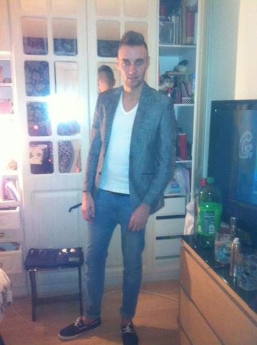 gbrenz90's profile picture. I'm a sound fella :)