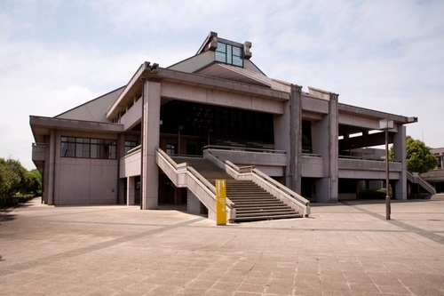 茨城県土浦市霞ヶ浦総合公園内にある体育館で～す。施設の空き状況やイベントなど最新の情報をゆる～く発信していきますね～(^^)o0