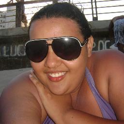Enfermeira, apaixonada pela minha profissão, determinada, feliz, falo demais, dô palhaçada! kkkk'