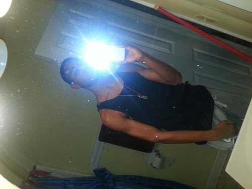 prettyboymonty's profile picture. 