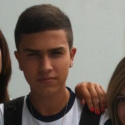 A vida me ensinou a nunca desistir , nem ganhar nem perder MAS PROCURAR EVOLUIR =)