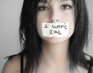 justuselessme's profile picture. love=the sparpest razor. DM? I dnt bite ;) here for support #staystrong. 14/NYC/sh/ana/ed/suicide/lovatic/parawhore. Songwriter(band members needed)