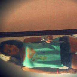 No me importa lo que la gente piense de mi, porque yo creo en mi misma, y sé que las cosas van a salir bien. Holi soy Shoooo tu me sigues, yo te sigo *-*