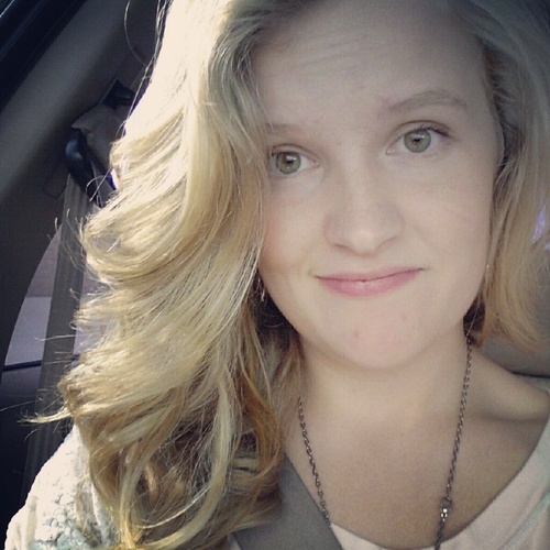 Music is my life. I'm just an ordinary girl who is finding my path. I'm friends with Celebs and I'm single... RP