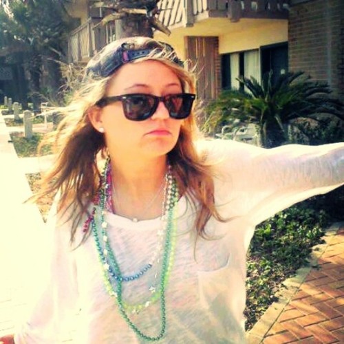 YssyIzMOB's profile picture. 