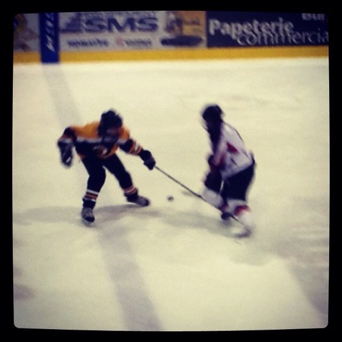 I play hockey! ;) (Y)